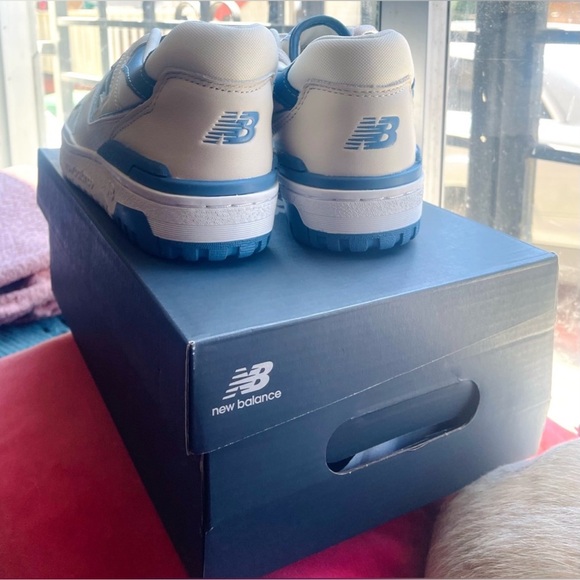 New balance 550 💙🦋🧢🐬 - Picture 5 of 6